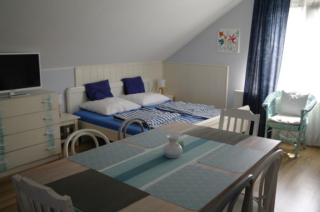 Nora Apartman Gyula Eksteriør billede